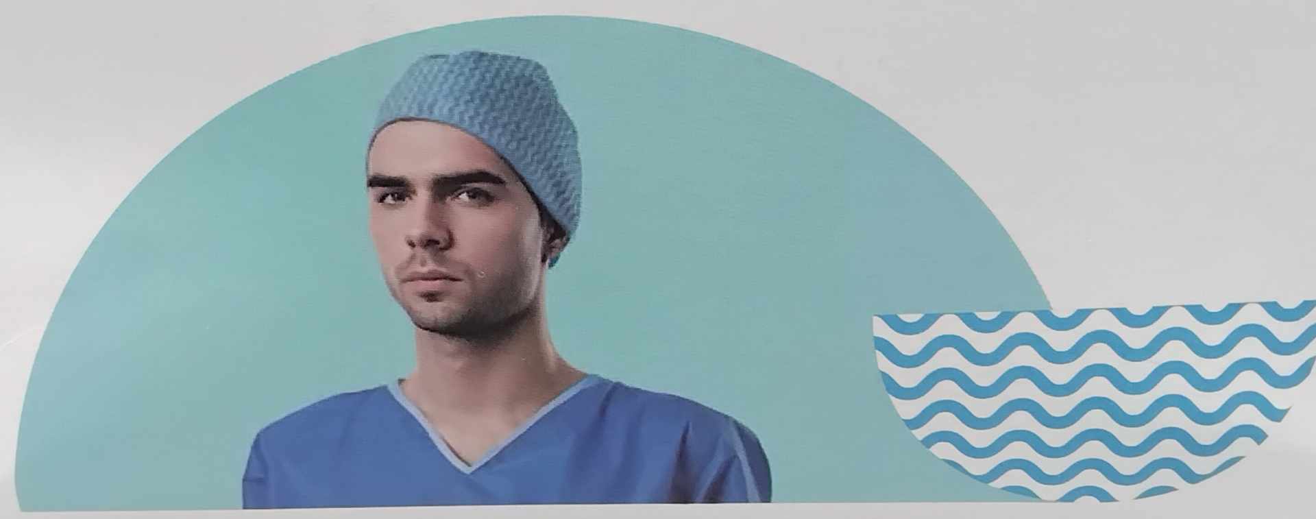 Cappellini traforati in TNT